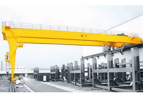 歐標(biāo)半門(mén)式起重機(jī)